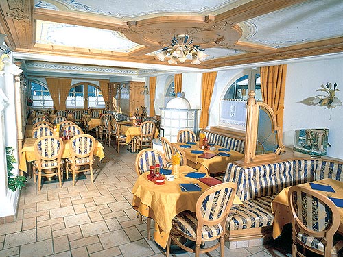 Fotogalerie: hotel la torretta v passo tonale / ponte di legno, itálie Hotel la torretta passo tonale